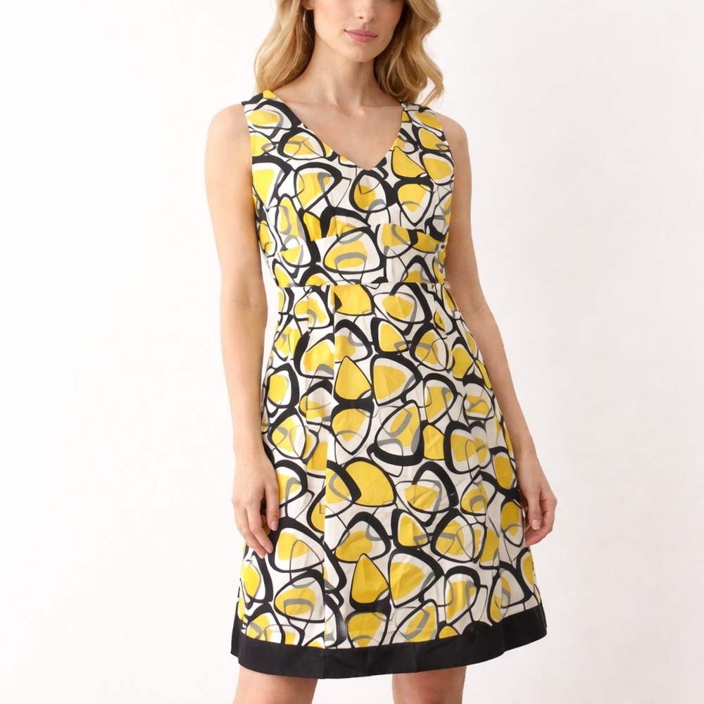 Expressions Yellow Black Graphic Dress Size 11 Empire Waist V-Neck Sleeveless